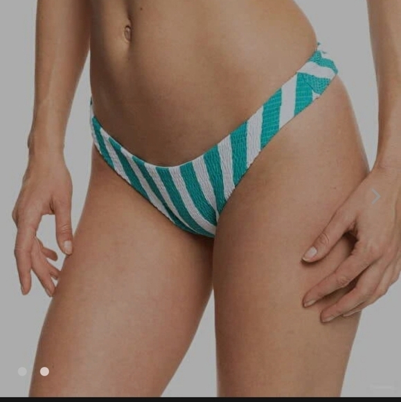 Roxy Blossom Babe Smock Cheeky BGreen. Size XXL. New. - Picture 1 of 8